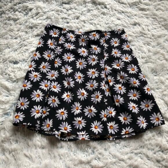 Pacsun Kirra Skirt size xs floral flower print dainty daisy - Picture 3 of 6